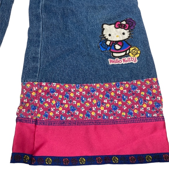 Hello Kitty Ribbon Flare Hem Denim Jeans Sz 6 Sanrio - Picture 2 of 6